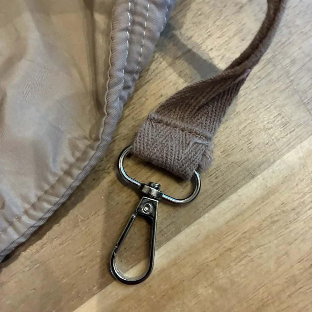 Hipidog Quilted Pet Carrier Sling Bag Taupe Small Dog Cat Padded Shoulder NEW